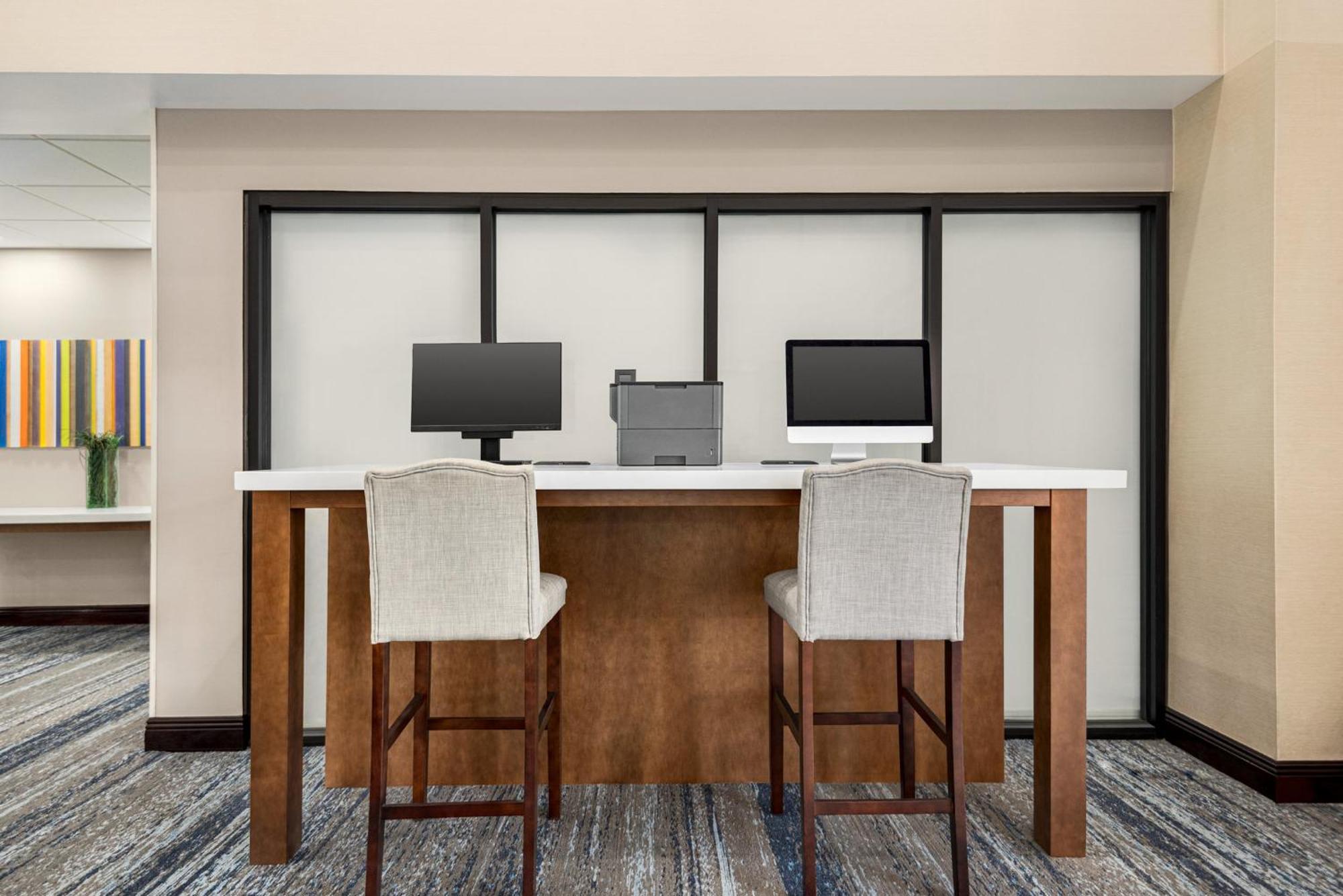 Holiday Inn Express & Suites Mobile West I-10 By Ihg Тилмънс Корнър Екстериор снимка